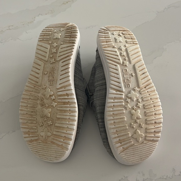 Hey Dude, Wally Youth size Y4-Y5 - Picture 4 of 4